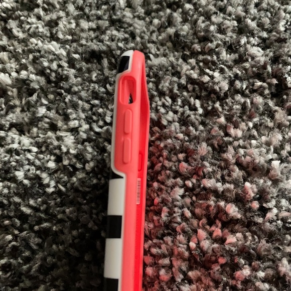 iPhone case - Picture 2 of 5